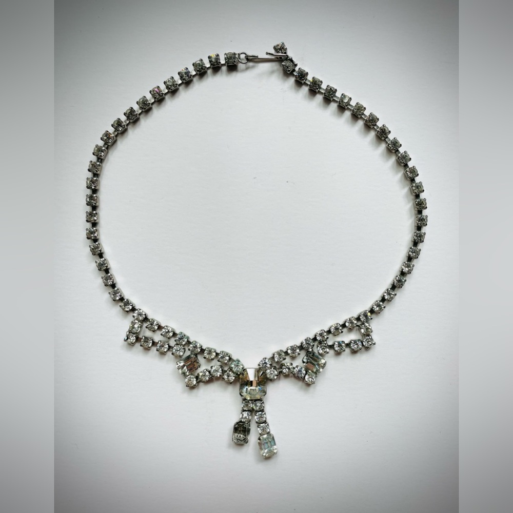 Vintage Art Deco Silver Rhinestones Necklace